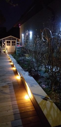 Weg seitlich, abends