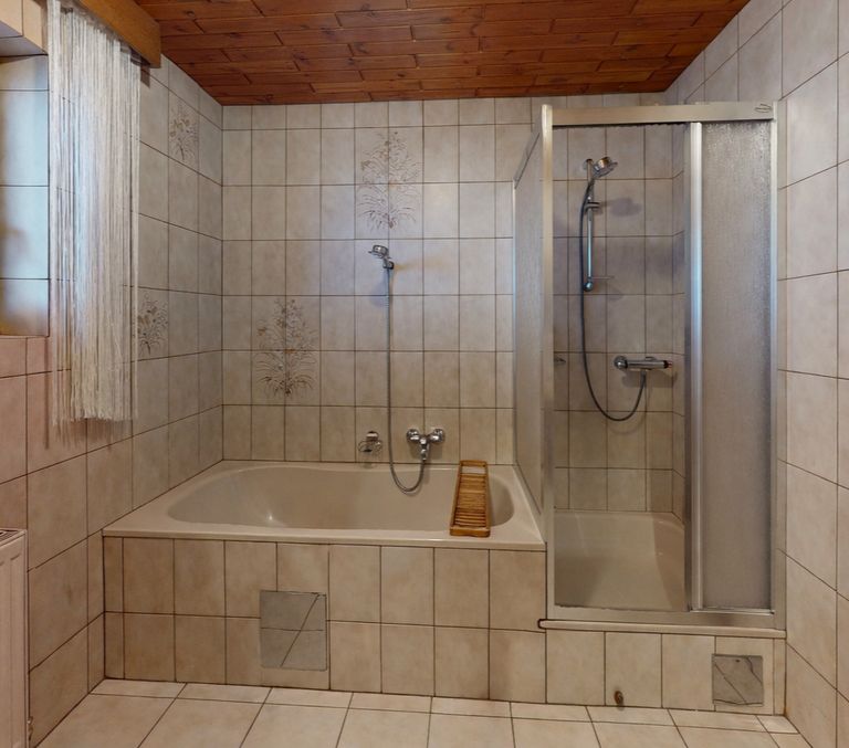 Wohnung - Badezimmer