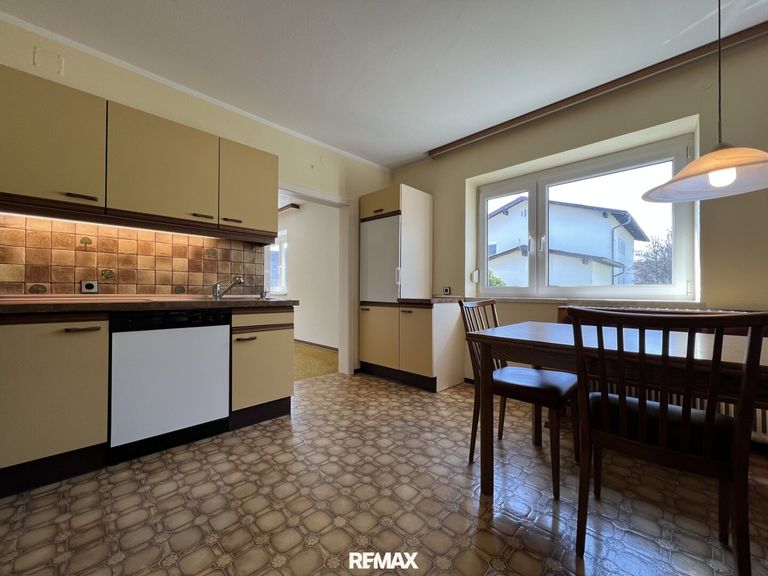 Küche mit Essbereich EG