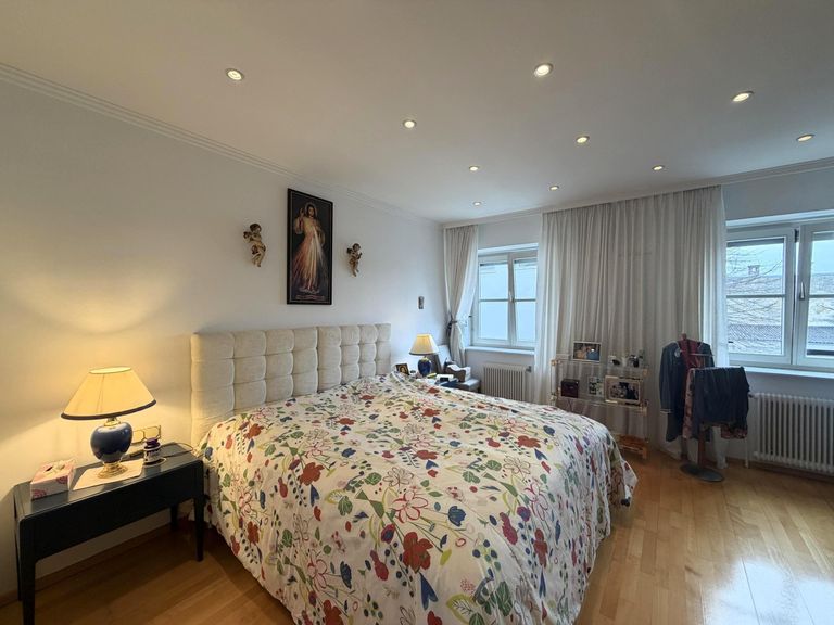 OG / Schlafzimmer mit Deckenspots