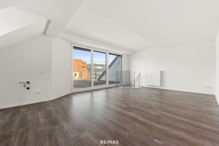 (Wohn-)Zimmer 2 (DG)