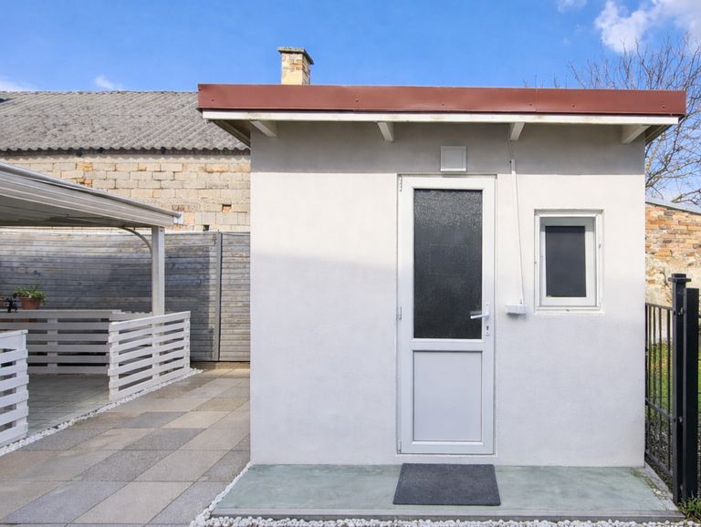 kleines Nebengebäude