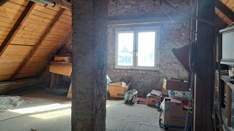 Dachboden ausbaufähig