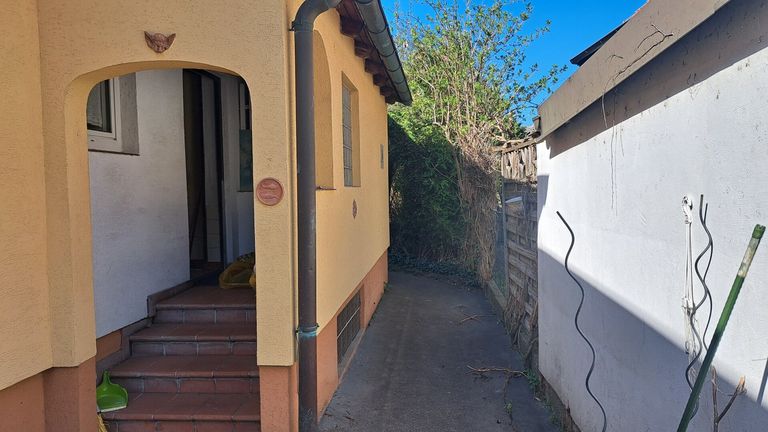 Rechte Seite vom Haus