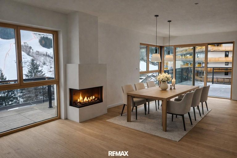 Virtual Staging Essbereich mit Kamin