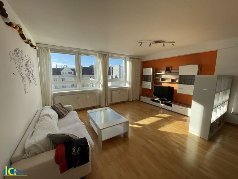 Wohnzimmer mit schönem Fernblick