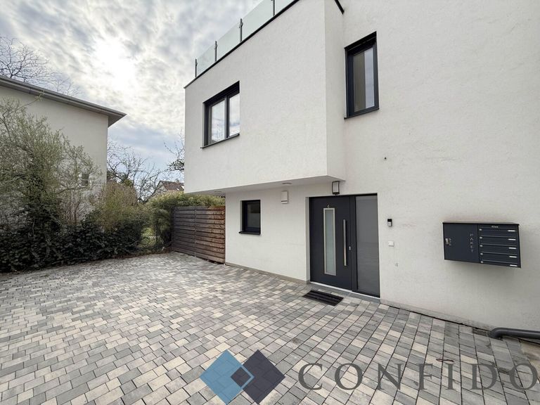 Stellplatz vor dem Haus