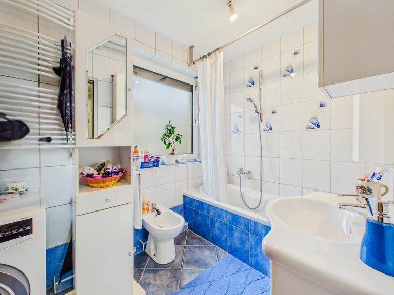 Badezimmer 1