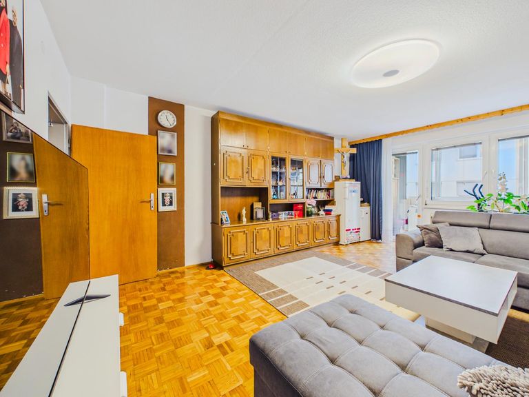 Wohnzimmer 4