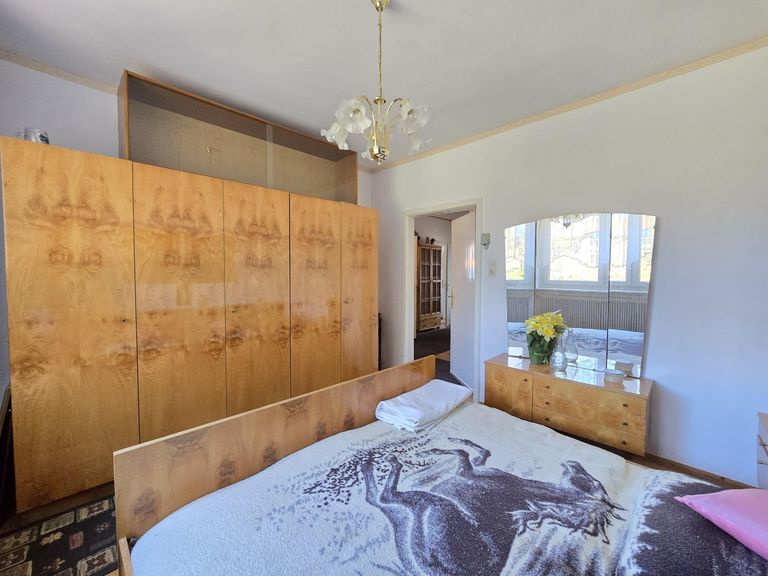 15 Schlafzimmer EG