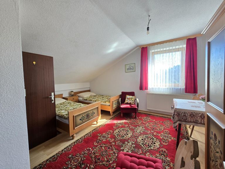 18 Zimmer OG