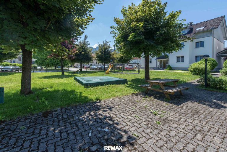 Gemeinschaftsgarten mit Spielplatz