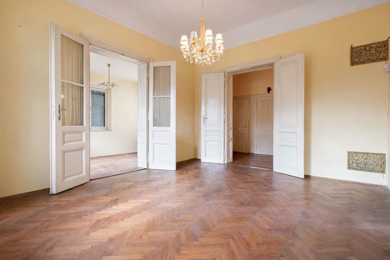 Hochparterre, Zimmer Iststand