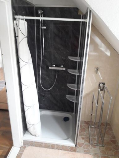 Bad in Werkstattwohnung