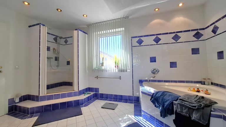 Wohnhaus Seeham zu verkaufen