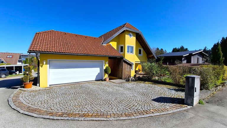 Wohnhaus Seeham zu verkaufen