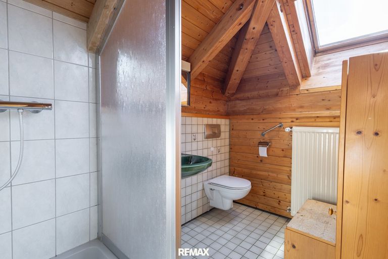 WC / Dusche oben