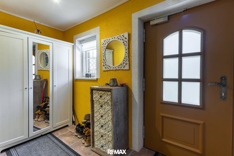 Eingangsbereich / Garderobe