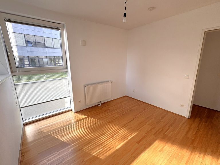 Arbeits- oder Kinderzimmer