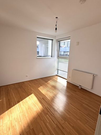 Arbeits- oder Kinderzimmer