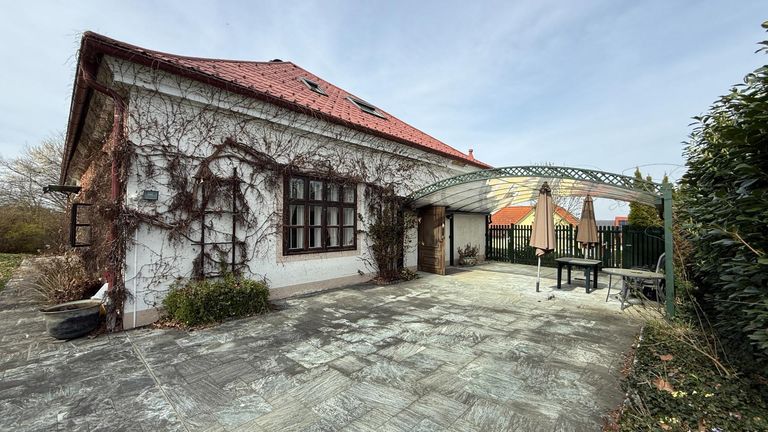 Terrasse ü̈berdacht