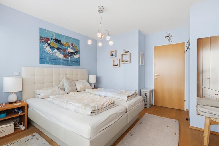 1. Schlafzimmer mit Terrasse