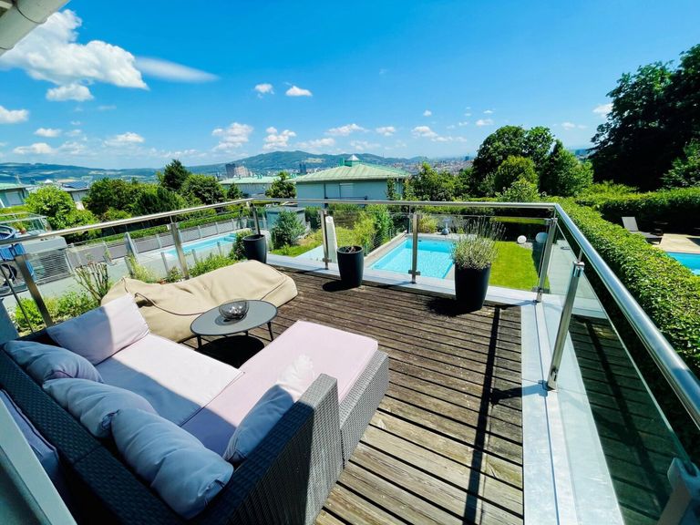 Terrasse mit Linzblick