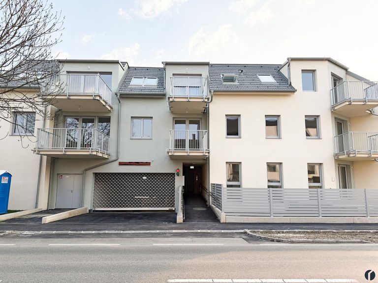 Außenansicht Einfahrt Tiefgarage