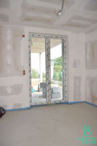 Zimmer EG/Ausgang Terrasse