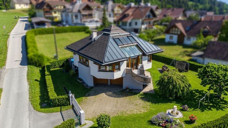 Hausansicht_Südwest_oben