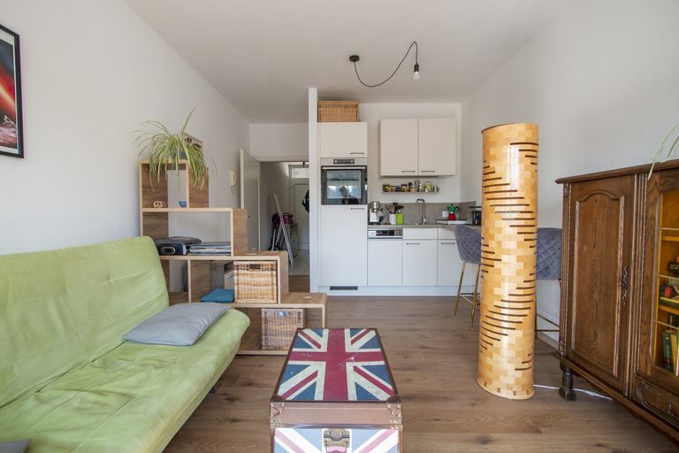 Wohnzimmer und Küche