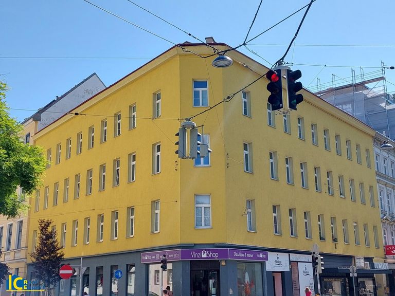 Schönes Eckzinshaus