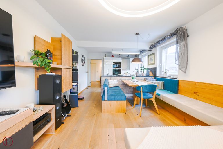 Stans-3-Zimmer-Eigentumswohnung-Essen-Küche +