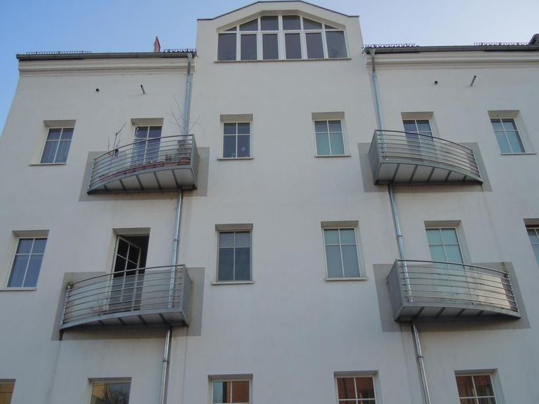 Hausansicht Rosenauerstaße 27