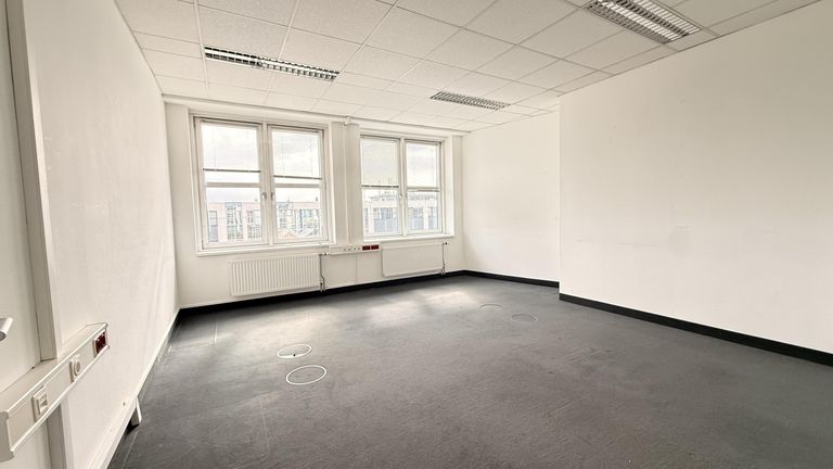 Bürozimmer (2)