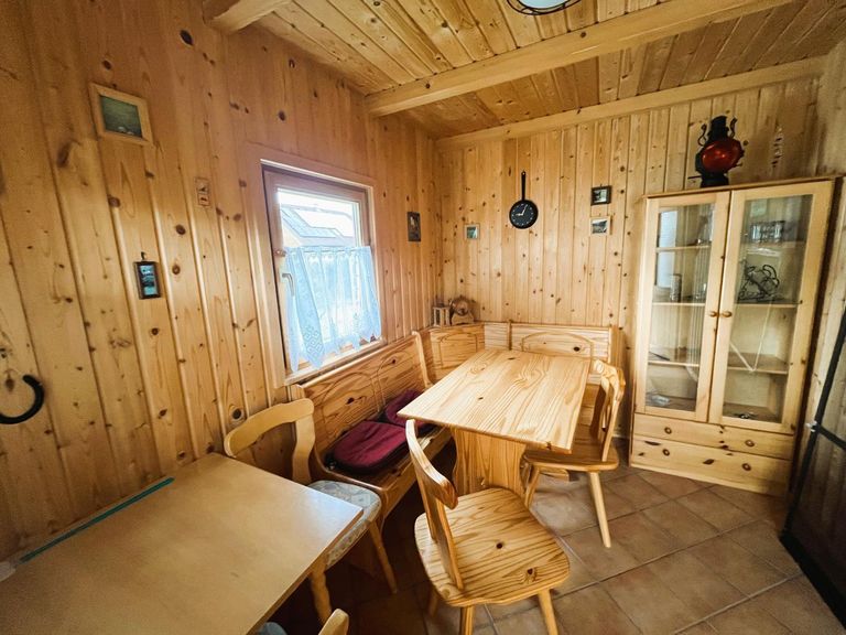 Gartenhütte innen