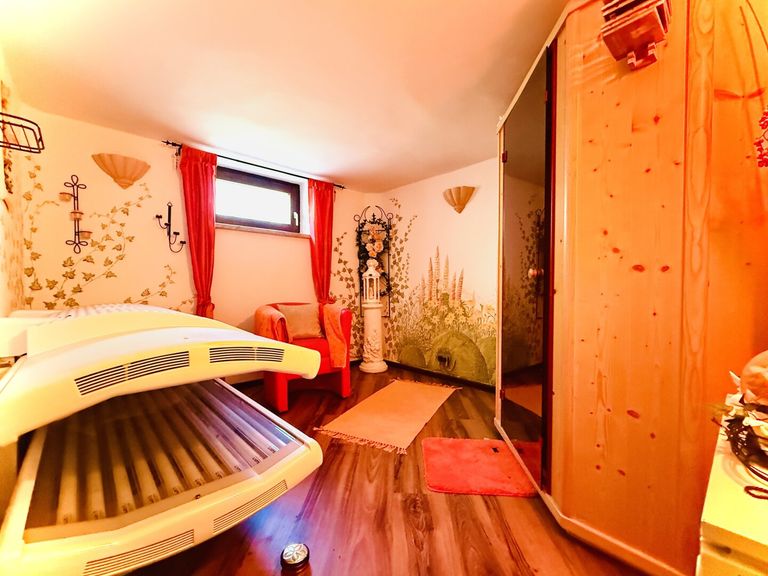 Wellness mit Solarium...