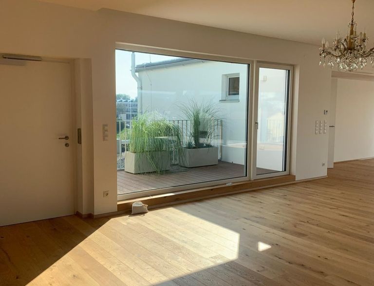 DG_Top 4_Wohnraum_Terrasse