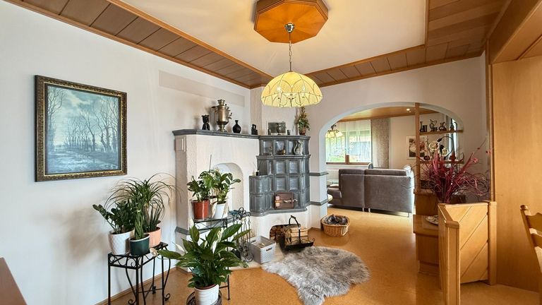 Wohnbereich mit Kachelofen