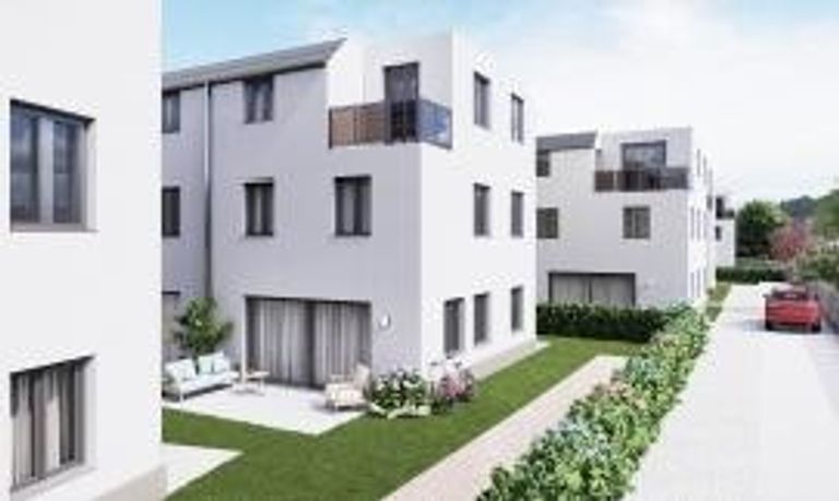 10 Grundstück in Ollern