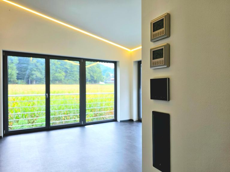 Detailaufnahme - Schalter und Anzeigen