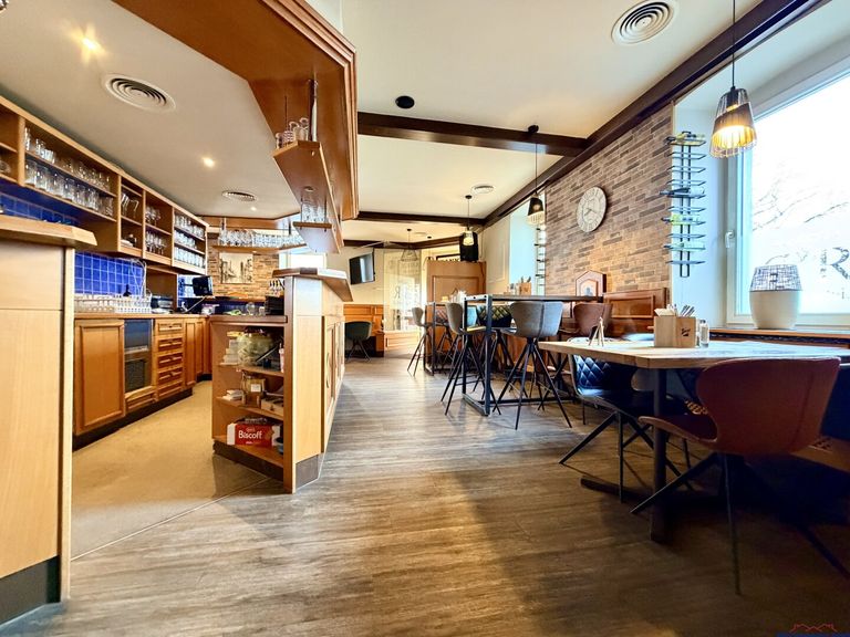 Barbereich - rund 25 Sitzplätze