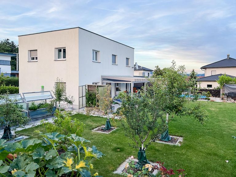 Einfamilienhaus in Siedlungslage