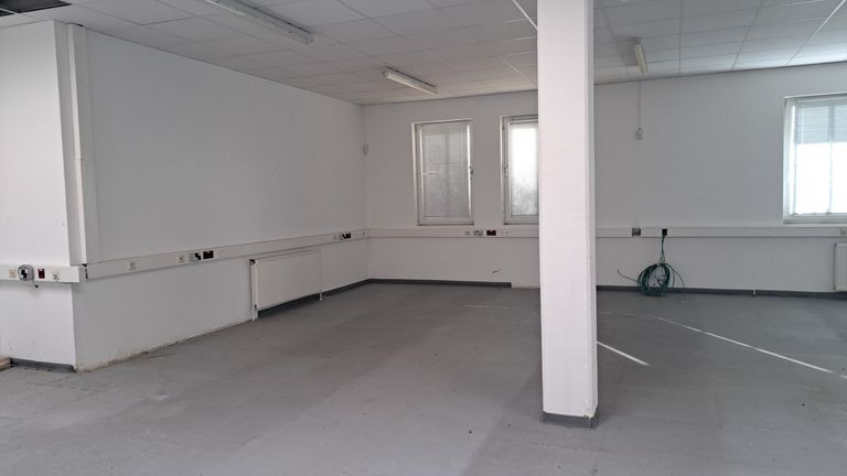 Produktion - Lager - Büro