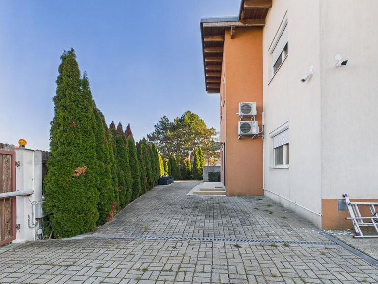 Garageneinfahrt