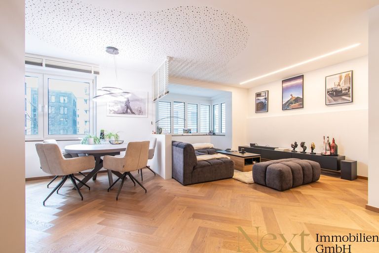 Wohn- und Essbereich möbliert