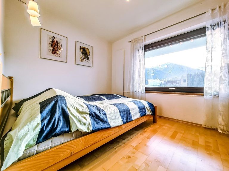 Rechte Haushälfte: Schlafzimmer
