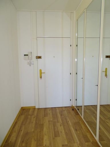 10. Vorraum_Eingangstür