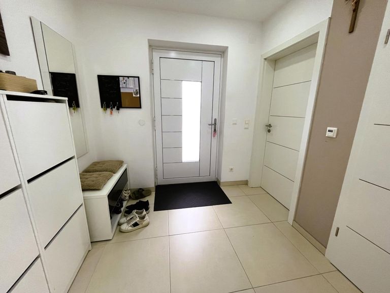 Erdgeschoss - Eingangsbereich