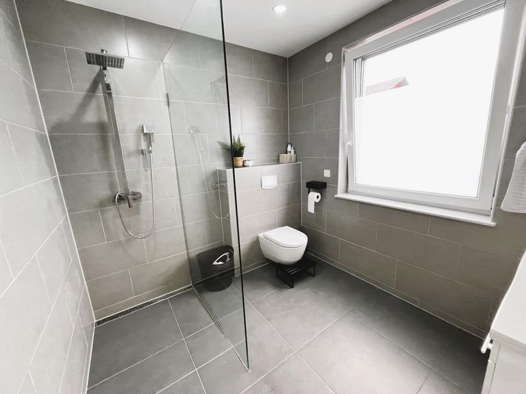 Erdgeschoss - Badezimmer